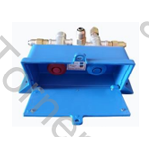 CAJA DE COMANDO CON 2 PULSADORES 521/524  DM 654 (TRILER)